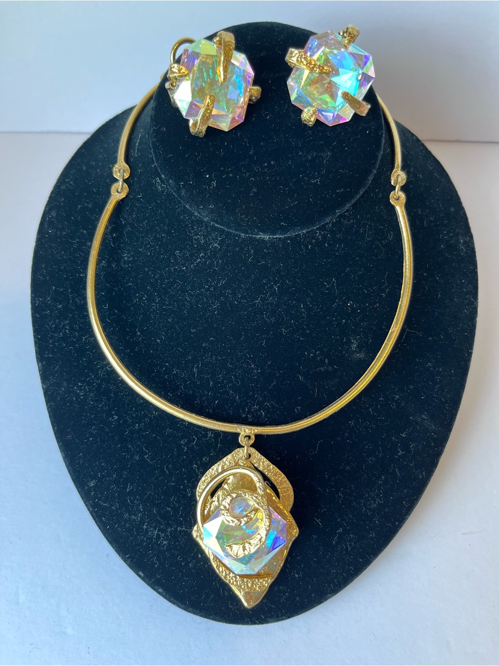 Vintage J. Jansen Estate Jewelry Set Gold Tone Choker Necklace Clip On Earrings